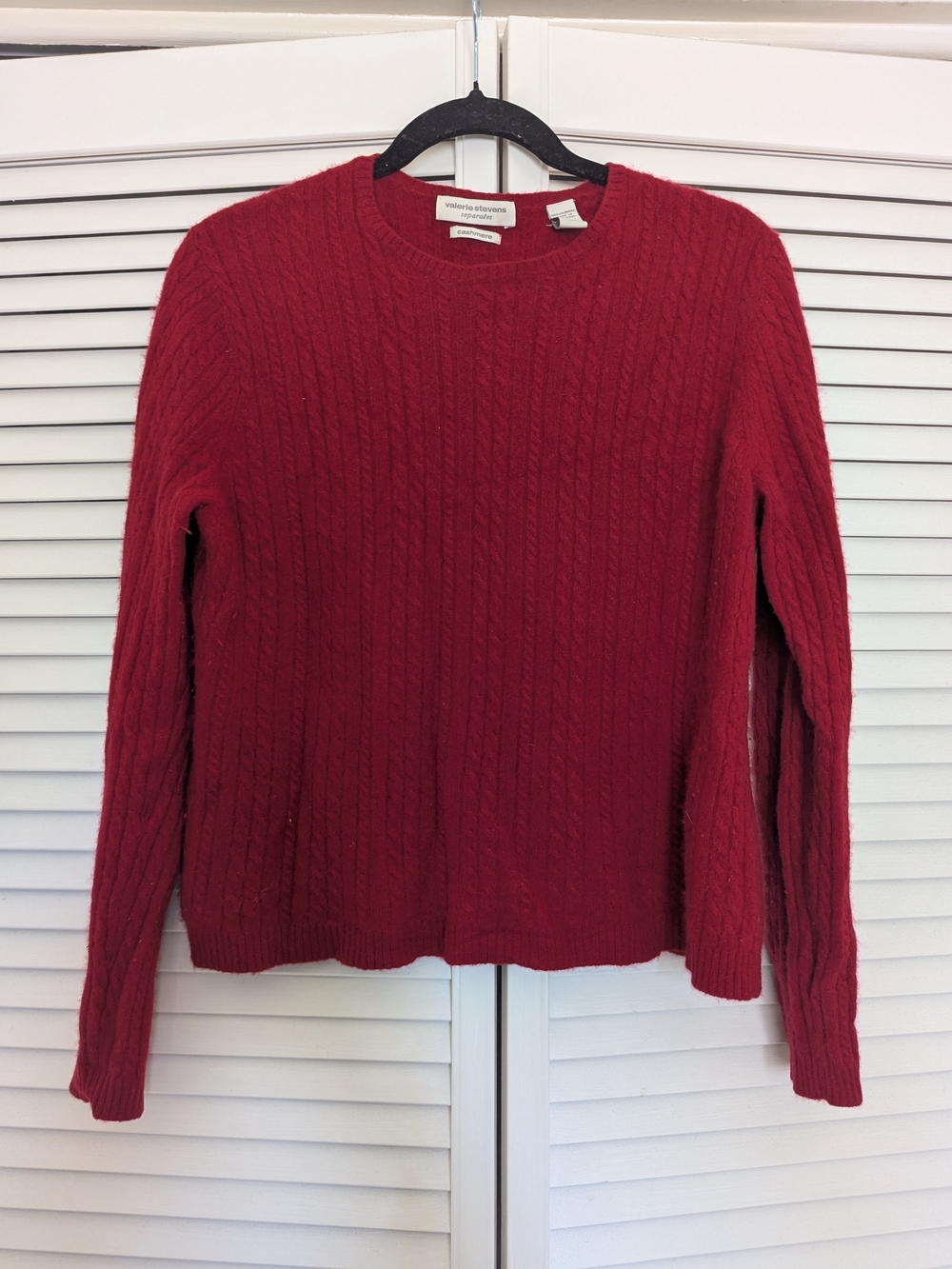 Valerie Stevens Women's Red Cable-Knit Sweater